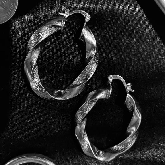 Silver Deep Twist Earrings - Picture 1 of 4